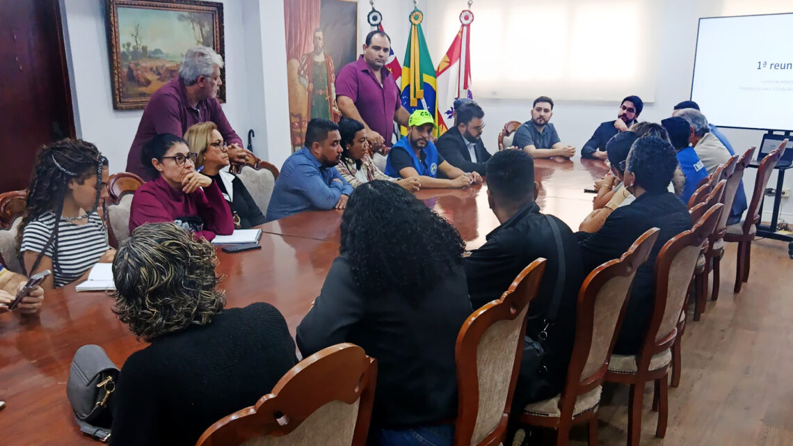 ACONTECE AGORA | Representantes do SINTRAMEM e SindServSV estão em reunião com a Administração para tratar sobre a cesta básica