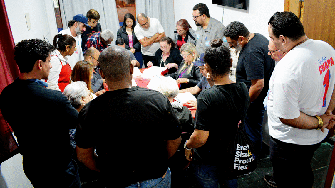 Eleições do SINTRAMEM fortalecem a democracia sindical. Chapa 1 – “AGE” e 2 – “Educação na Luta” estão de parabéns. Agora só nos resta a unidade!